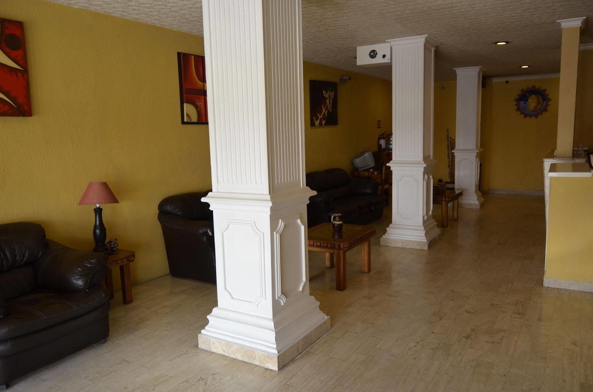 Hotel San Jeronimo Inn Толука Екстериор снимка